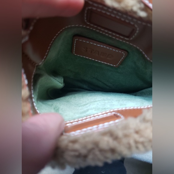 Brand New STAUD Shearling Eve Phone Crossbody Bag - Picture 9 of 16